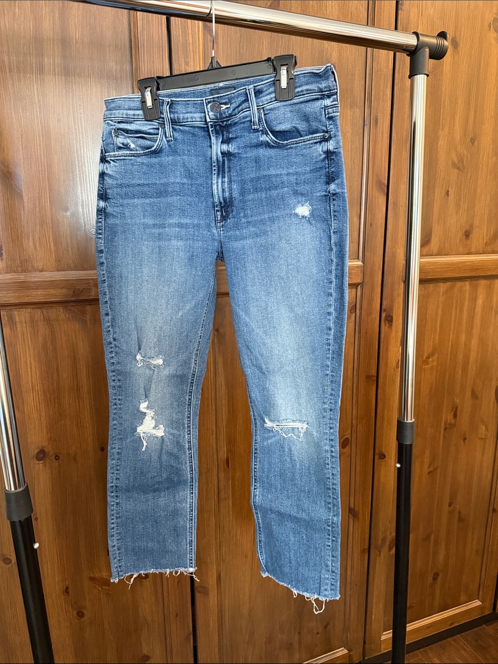 MOTHER Mid-Rize Dazzler Ankle Fray Jeans
